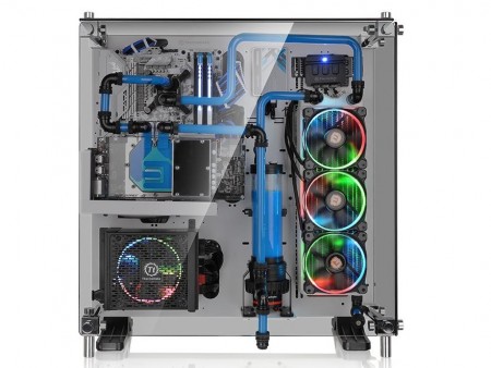 Thermaltake「Core P5」に3面強化ガラスパネルの「Tempered Glass Edition」2種追加