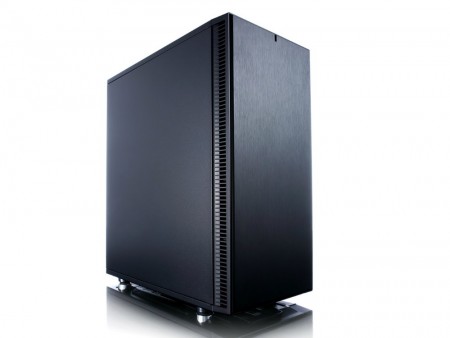 極限まで無駄を省いたコンパクトミドルタワー、Fractal Design「Define C」シリーズ