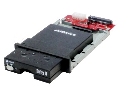 Addonics、2.5インチドライブをリムーバブル化する3.5インチベイアダプタ発売