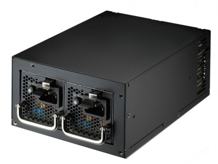 ホットスワップ対応のコンシューマ向けリダンダント電源、FSP「Twins」シリーズ