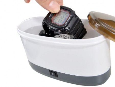 小さくてもスクリュージェット水流。サンコー「USB卓上ミニミニ洗濯機」が便利そう