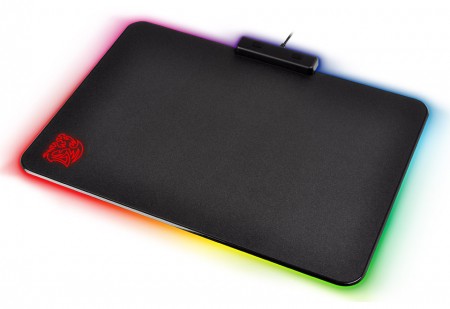 外周部が光るRGBイルミネーションマウスパッド、Tt eSPORTS「DRACONEM RGB」