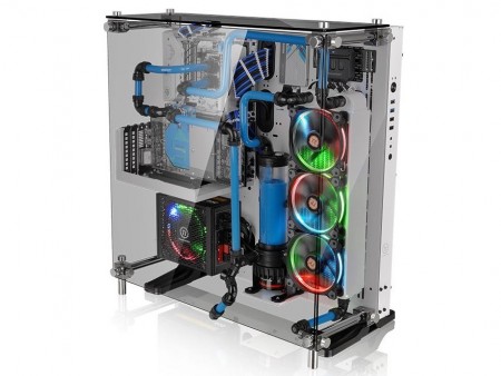 Thermaltakeのオープンフレームケース「Core P5」を強化ガラス化するアップグレードキット登場