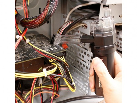 年の初めは上海問屋「電池で動くバキューム＆ブロアー」でPC内部をお掃除しよう