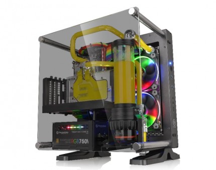 Mini-ITX対応の小型オープンフレームPCケース、Thermaltake「Core P1 TG」