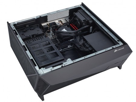 Kaby Lake対応のコンパクト水冷ベアボーンキット、CORSAIR「Bulldog 2.0」