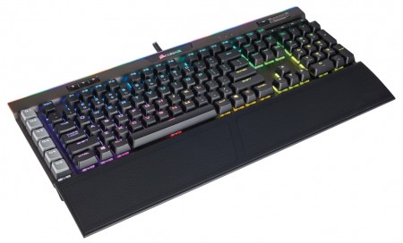 CORSAIR、大容量8MBメモリ内蔵のRGBメカニカルキーボード「K95 RGB Platinum」