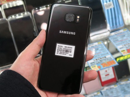 Dsdsユーザー待望の128gb版 Galaxy S7 Edge が登場 カラーはiphoneのジェットブラック風味 エルミタージュ秋葉原