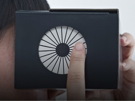 リンクス、タッチ・スワイプ操作対応の多機能VRゴーグル「みるボックスタッチ」の取り扱いを開始