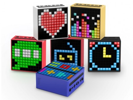 スマホでディスプレイ表示をカスタマイズできるBluetoothスピーカー、Divoom「TimeBox」