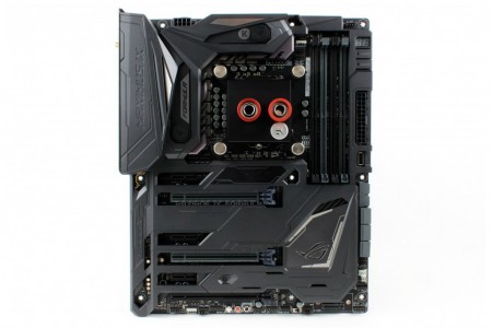 EK WaterBlock、ASUS「ROG MAXIMUS IX FORMULA」用ハイブリッドヒートシンクを開発