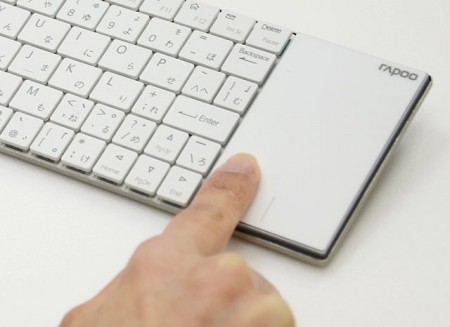 タッチパッド付き極薄ワイヤレスキーボード、Rapoo「E2710」がユニークから発売開始
