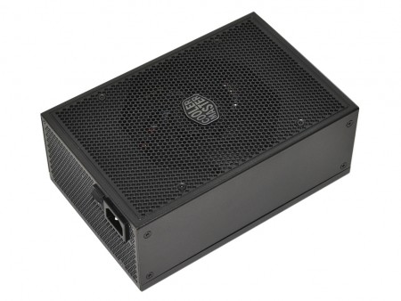 まさかの村田製作所が製造。これ以上ない超弩級の鉄壁電源、Cooler
