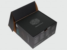 まさかの村田製作所が製造。これ以上ない超弩級の鉄壁電源、Cooler