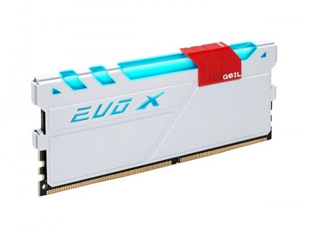 スライドスイッチでカラーを変更。RGB LED内蔵DDR4メモリ、GeIL「EVO X」シリーズ
