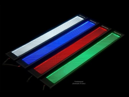 まるでネオン管のように優しく光る、ケース内の間接照明「Eislicht LED Panel」がAlphacoolから