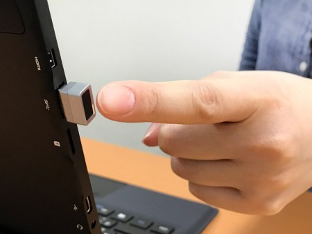 1秒以内の高速ログインを実現。Windows Hello対応指紋認証リーダーが上海問屋から