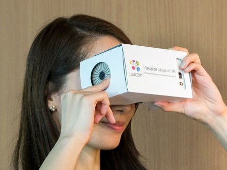 ワコム、VR空間へのペン入力に挑戦。紙に書いた筆跡をVRで再現する“3次元のデジタルインク”を開発