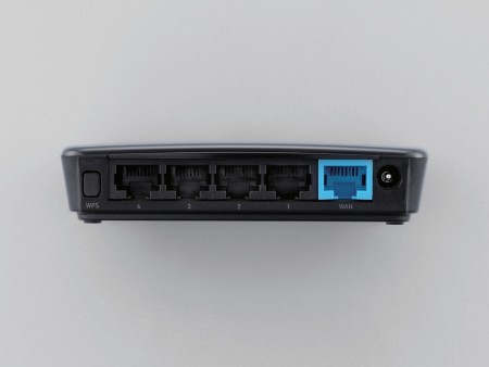 エレコム、壁掛けにも対応するコンパクト無線LANルーター「WRB-300FEBK」3月中旬発売