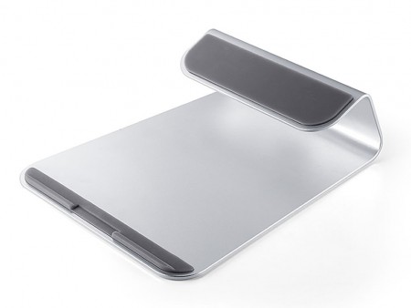 MacBook Pro/Airに最適なアルミ1枚板を折り曲げたノートPCスタンドがサンワダイレクトから