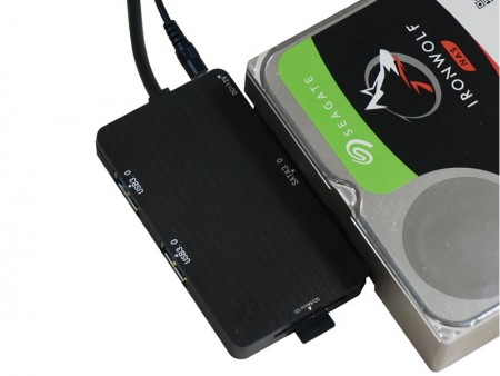 アオテック、USBハブとカードリーダーが付いた珍品USB3.0対応HDD変換アダプタ