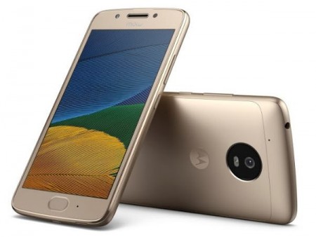 高性能カメラを搭載するDSDS対応SIMフリースマホ、モトローラ「Moto G5/G5 Plus」