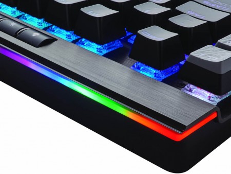 CORSAIR、Cherry MX Speed RGB採用の上位モデル「K95 RGB PLATINUM」は3月25日発売