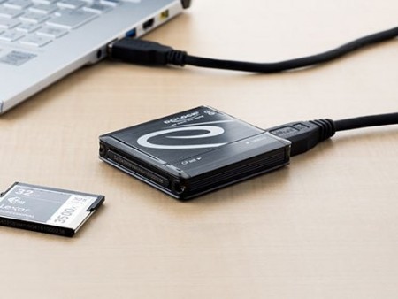 RAW画像や4K映像を高速転送できる、CFast専用カードリーダーがサンワダイレクトから発売開始