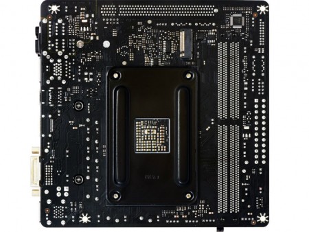 AMD B350チップ採用のゲーミングMini-ITXマザーボード、BIOSTAR「B350GTN」
