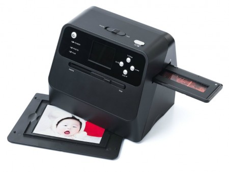 PCレスで使える、一台二役の「フィルム＆写真スキャナー」がサンワダイレクトから