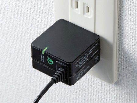 USB Type-Cケーブル直結でQuick Charge3.0対応の急速充電器
