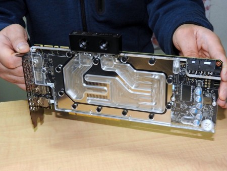 EK Water製ウォーターブロック搭載したGeForce GTX 1080 Ti、オリオ