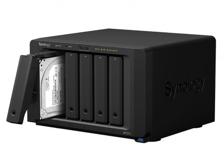 M.2 SSDや10GbE LANが増設できるNASキット、Synology「DiskStation DS1817+」など