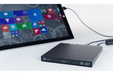 国内最軽量の“Ultra HD Blu-ray”対応ポータブルBlu-rayドライブ、ロジテック「LBD-PUD6U3L」