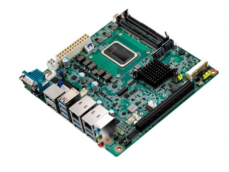 モバイルXeon搭載のMini-ITXマザーボード、Advantech「AIMB-242」