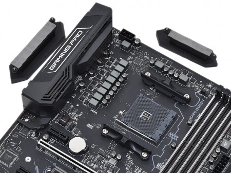 多彩なライティング機能で上を行くRyzen対応マザーボード。MSI「X370