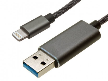iPhone/iPadの容量不足を解消。USBメモリ一体型Lightningケーブルが上海問屋から