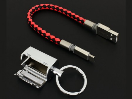 鍵と一緒に持ち運ぶ、上海問屋「キーホルダー式 Type-Cケーブル」