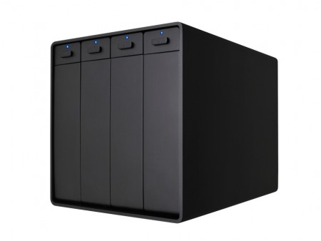 省スペースを追求した4ベイHDDケース、センチュリー「裸族のタウン