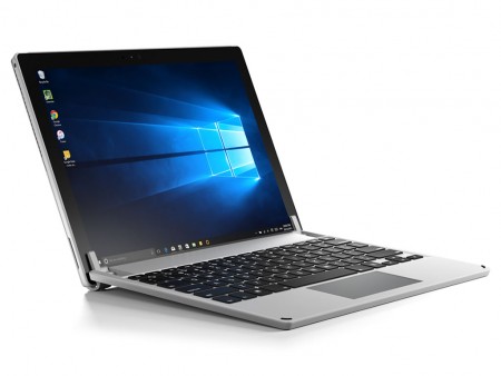 Surface Pro 3と4に対応するBrydgeブランドのハードケース一体型Bluetoothキーボード