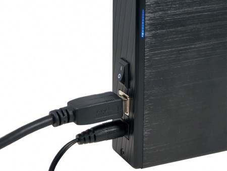 3.5インチSATA HDD用USB3.0外付けBOX、アイネックス「HDE-08」今月末発売