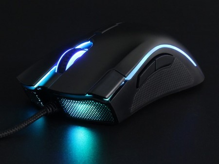 Avagoセンサーとオムロンスイッチ搭載のゲーミングマウスが上海問屋から