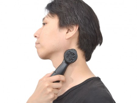 電源ONでプレートを6℃に冷却する、サンコー「どこでも冷却スティック」