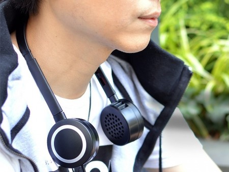 さりげなく首元を冷やす、ヘッドフォン型扇風機「ヘッドホンなクーラー」がサンコーから