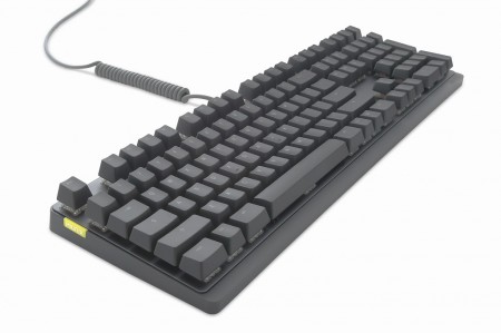 全3色のカラフルな交換用キーキャップが用意される、RGB LEDメカニカルキーボード、Mionix「Wei」