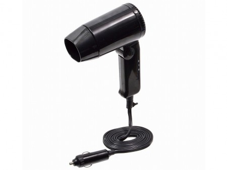 車で髪を乾かしたい。そんなニーズに応える「シガーソケットで使えるドライヤー」が発売
