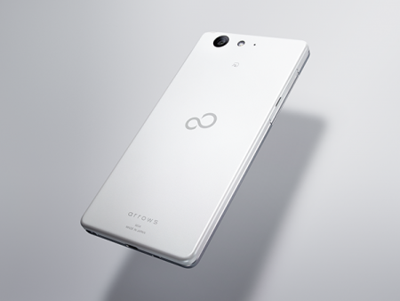 富士通、MIL規格23項目クリアの防水・防塵・耐衝撃仕様なSIMフリースマホ「arrows M04」を今月発売