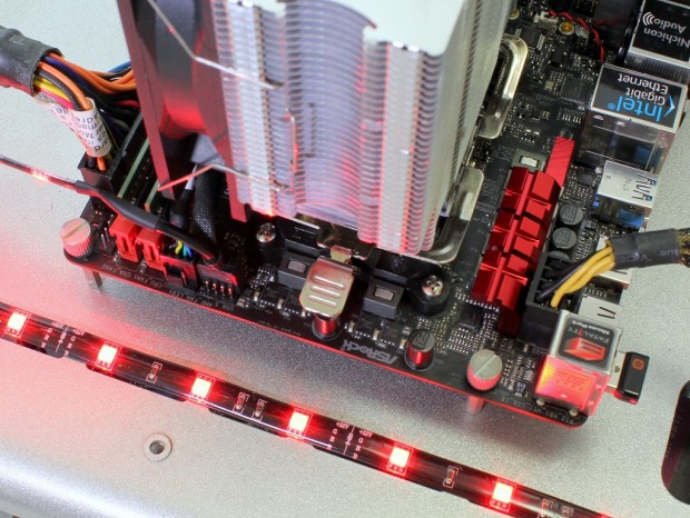 x370gitx_902_1024x640