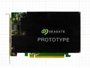 Seagate、最大転送13GB/sec、容量64TBのNVMe SSDを発表