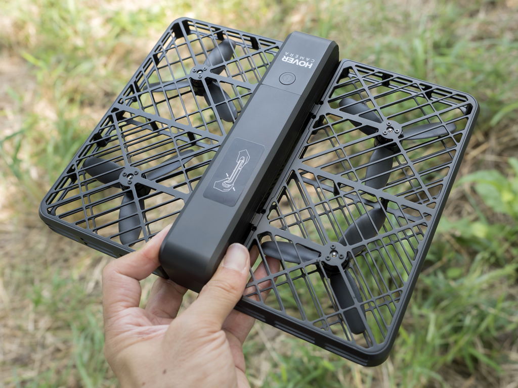 Hover Camera Passport」と一緒に、ロマンあふれる自撮り空撮の世界へ